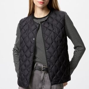 Uniqlo Women's Black PUFFTECH Quilted Vest - Size Medium - NWOT